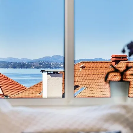 Apartment Beautiful At Nordnes